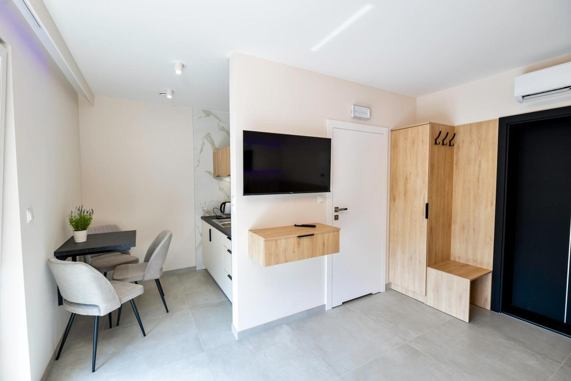 Sloneczne Wzgorze Zator Apartment Bagian luar foto