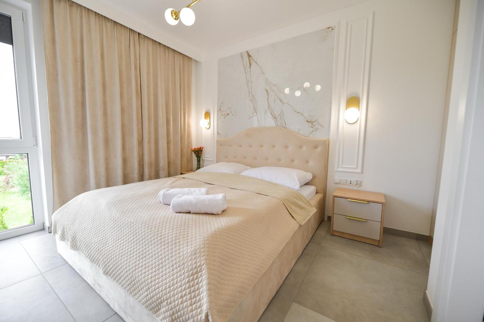 Sloneczne Wzgorze Zator Apartment Bagian luar foto