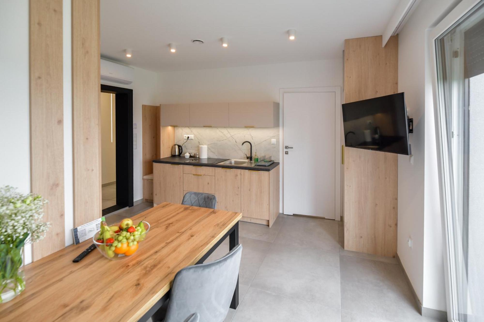 Sloneczne Wzgorze Zator Apartment Bagian luar foto