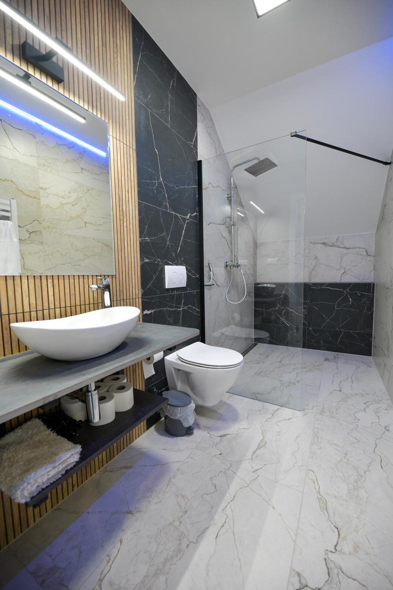 Sloneczne Wzgorze Zator Apartment Bagian luar foto